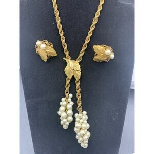 Vintage HOBE Faux Pearl and Gold Tone Chain 3-Piece Set